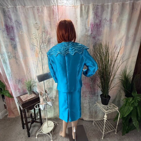 📌Tally Taylor Extravagant & Elegant for Special Occasion Penicl Skirt Suit - Picture 2 of 16